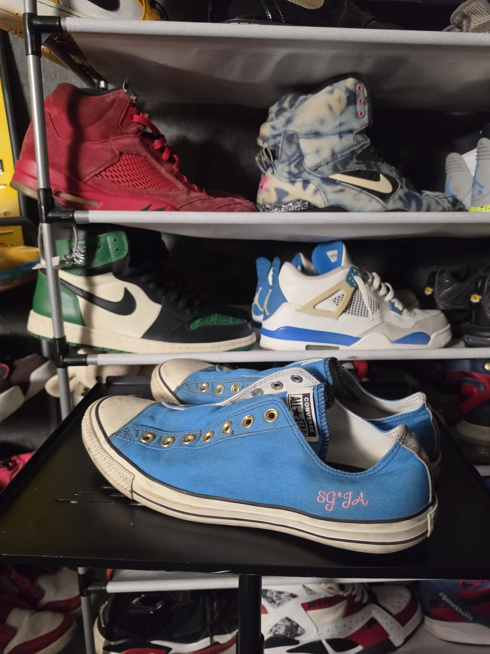 Converse low top